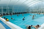 Piscine intérieur camping