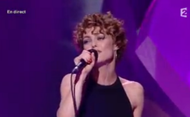 vanessa-paradis-coiffure-victoires-de-la-musique-2014